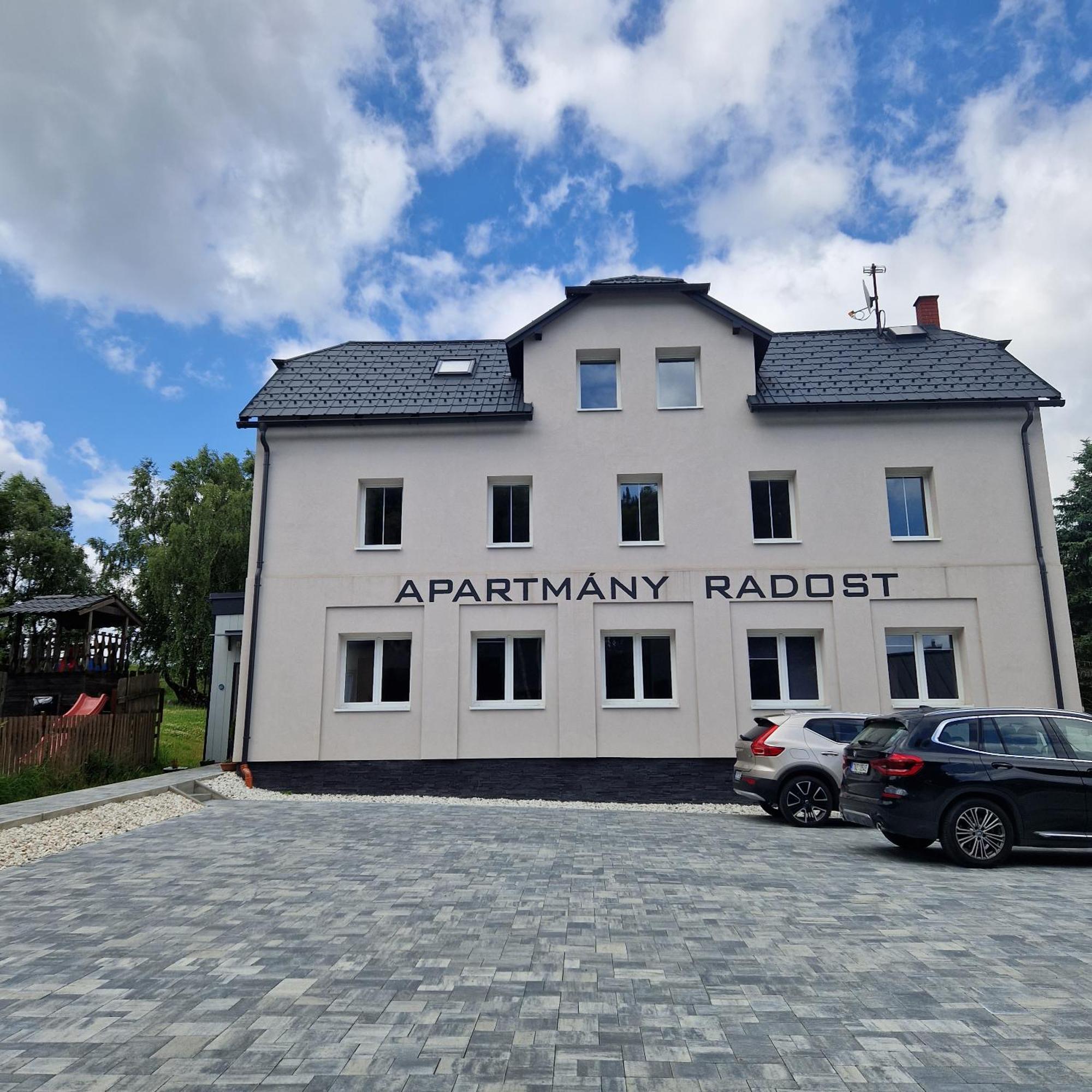 Apartmany Radost Kovarska Exterior photo